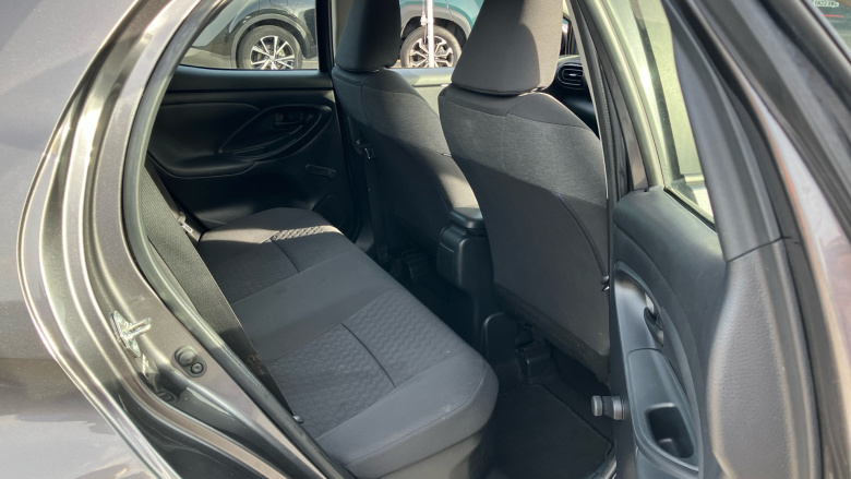 Toyota Yaris 1.5 Hybrid Icon 5dr CVT Hybrid Hatchback